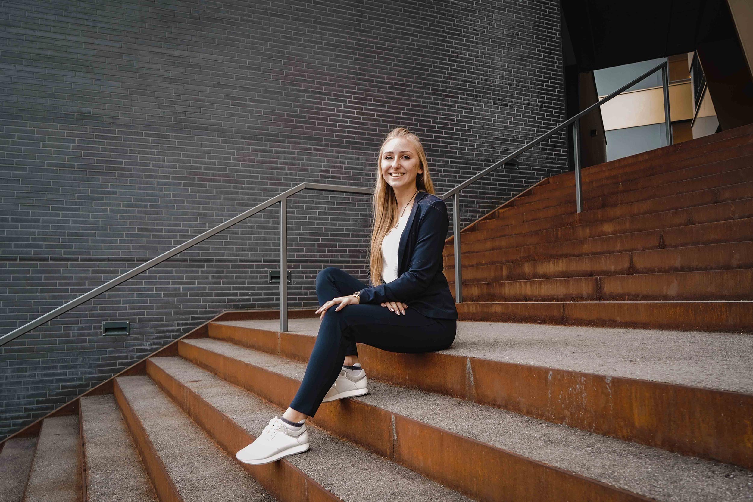 PORTFOLIO Business - Vivianne