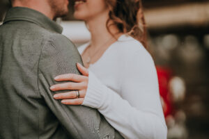 Hochzeit Fotografie Reportage Willisau Zwyer Brautpaar Brautkleid Regenschirm