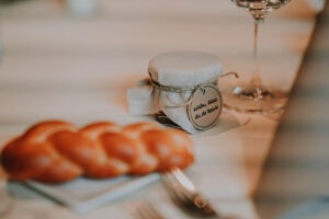 Hochzeit Fotografie Reportage Willisau Daiwil Zwyer Trüllenthal Abend Essen Location